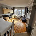 Centre Location On Corn Street Daire *