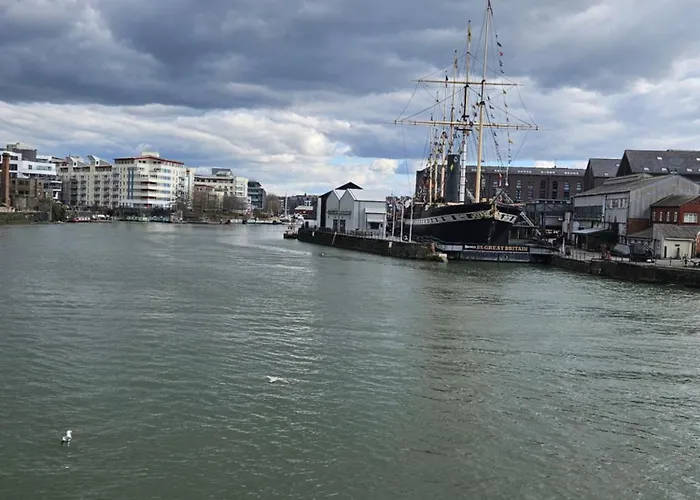 Appartement Centre Location On Corn Street