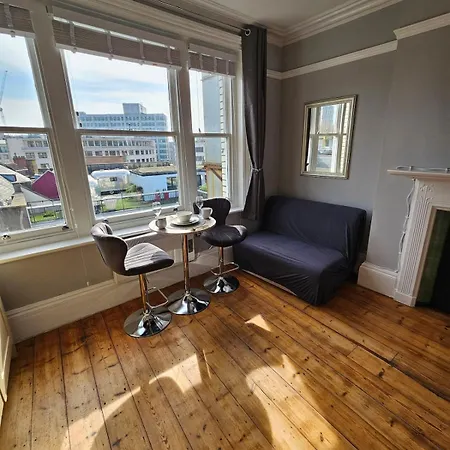 Centre Location On Corn Street * Bristol