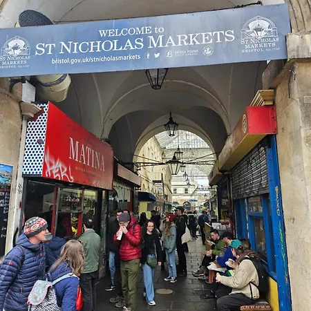 Centre Location On Corn Street 브리스틀