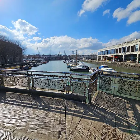 Centre Location On Corn Street Bristol