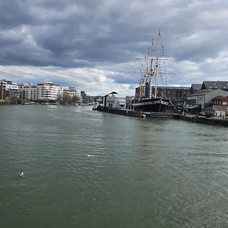 Lejlighed Centre Location On Corn Street