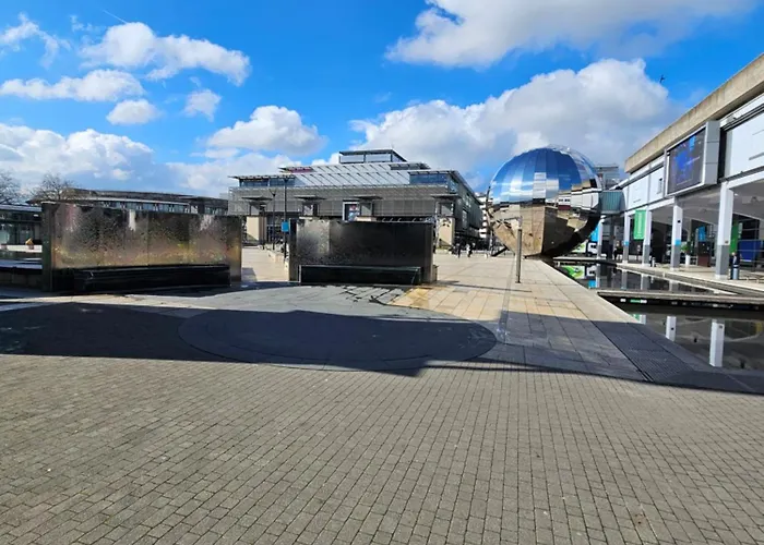 Apartment Centre Location On Corn Street